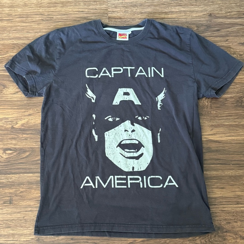2010 Marvel Captain America Graphic T-Shirt Size XL | Distressed Vintage Look